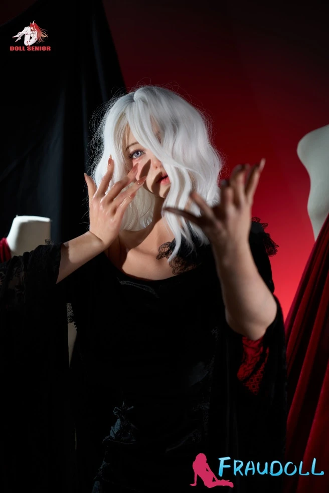 G-Cup 170cm silikonpuppe sex Echte