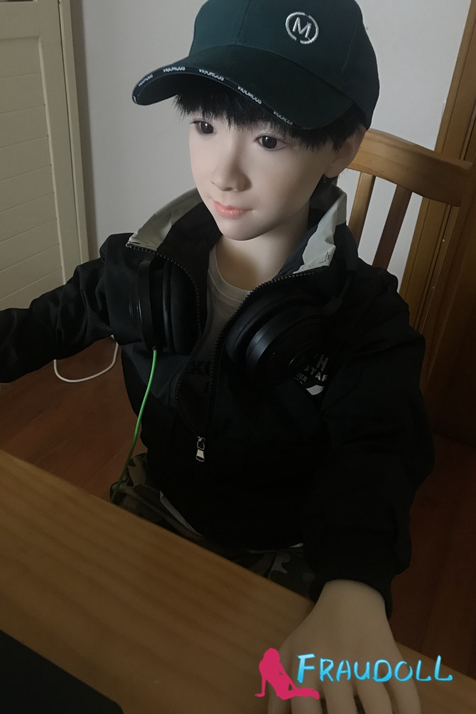DH Silikon Sexpuppe