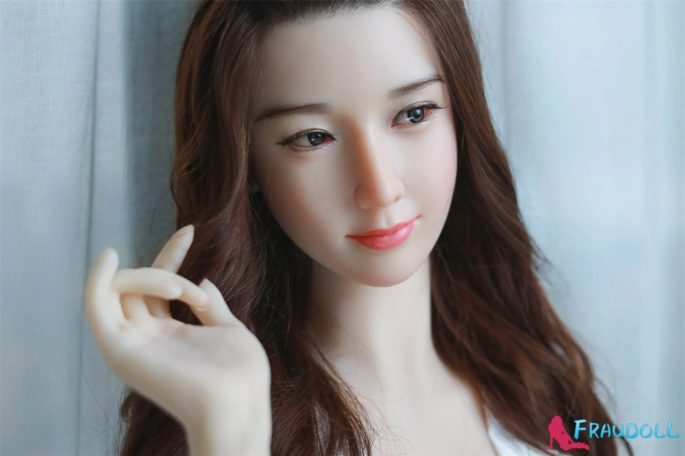 Qearl Hybrid Love Doll