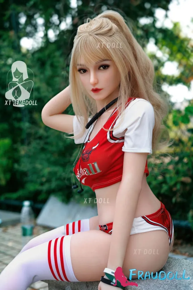 Real Doll aus Silikon 157cm