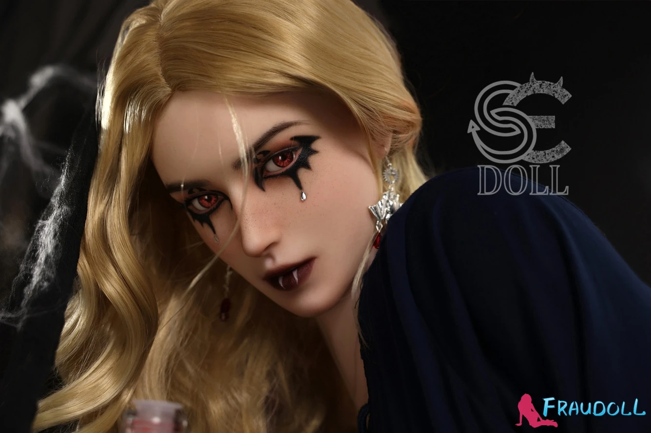 Blondes 34kg sexspuppen 167cm