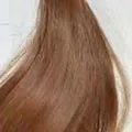 Hellgelb Braun Haar