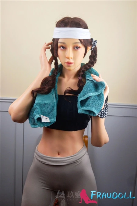 Aki 168cm