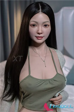 Reife Silikon Puppe XT Doll