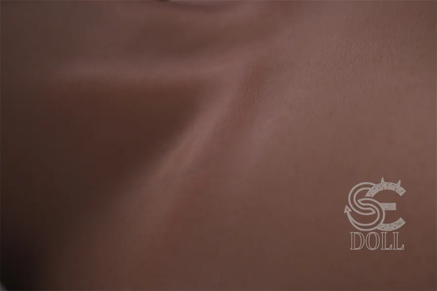Real Skin Texture einer Silikonpuppe – Detailansicht 5