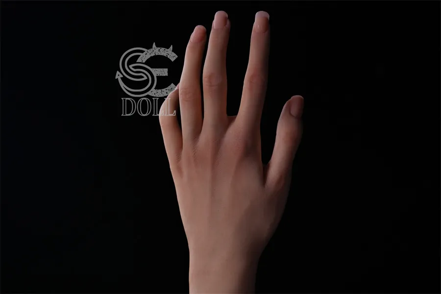 Real Skin Texture einer Silikonpuppe – Detailansicht 6