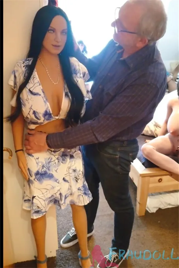 Steff und Sexpuppe -4