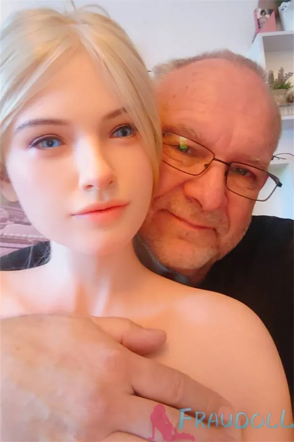 Steff und Sexpuppe -8