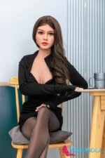 reaitsische Sex Puppen pflege