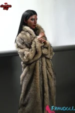 Hochwertige Silikonpuppe Naomi 166cm