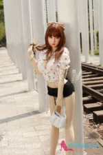 Große Brüste WM Doll