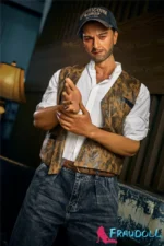 wartung mit männlicher sexpuppe