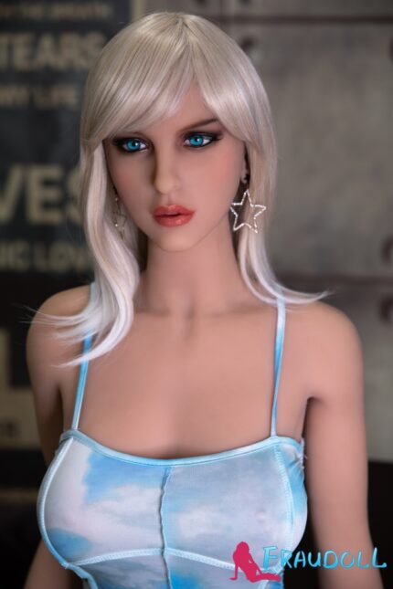 Vibrant 163cm sexpuppe