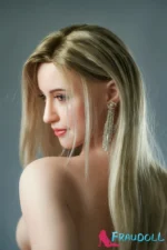 Sex mit Liebespuppe Großen titten