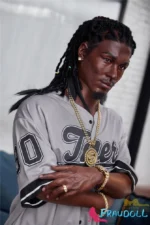 wartung mit männlicher sexpuppe