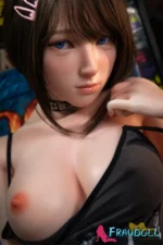 sex mit D-Cup sexpuppe